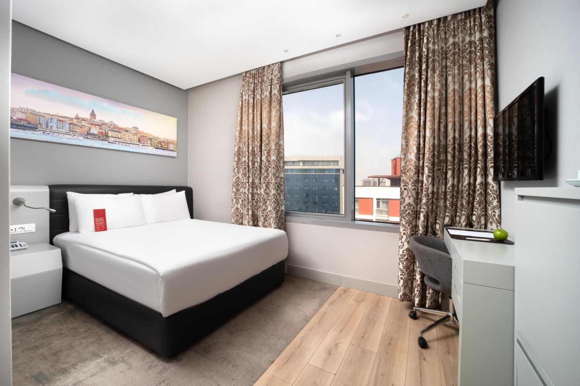 Ramada Plaza By Wyndham Istanbul Atakoy Hotel Exterior photo