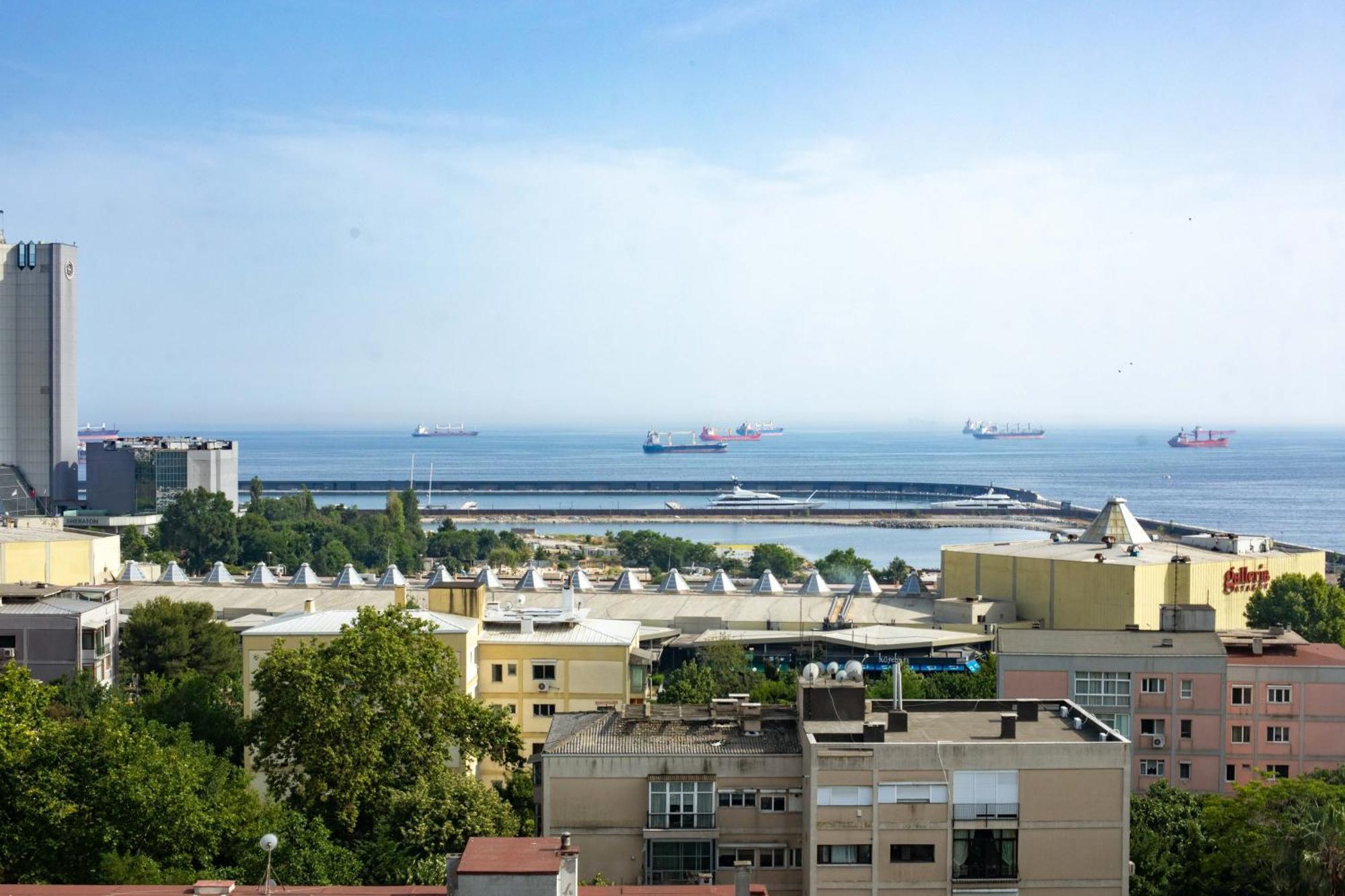 Ramada Plaza By Wyndham Istanbul Atakoy Hotel Exterior photo