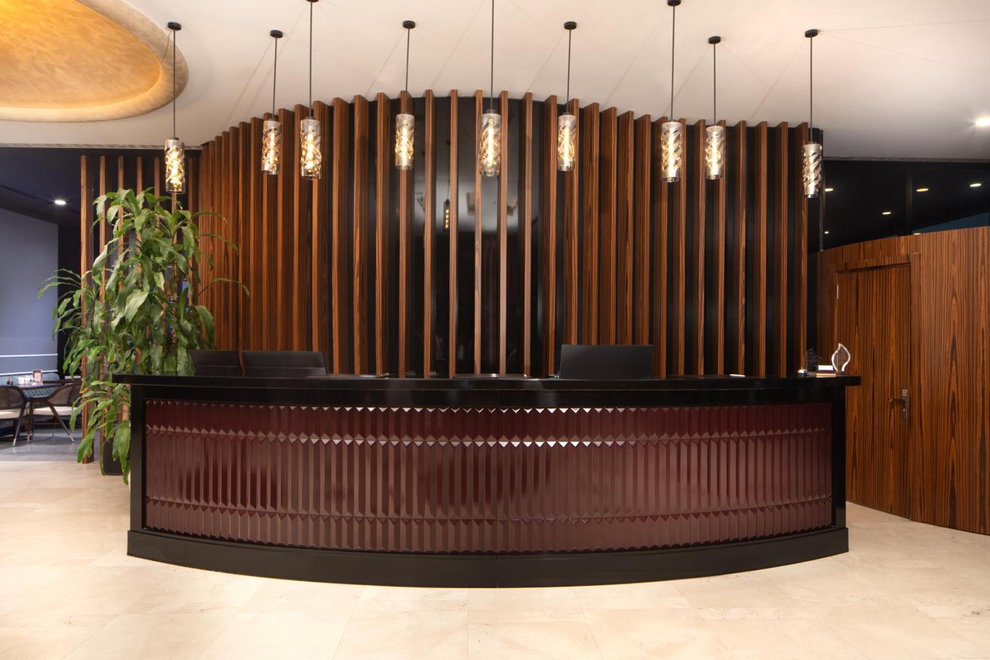 Ramada Plaza By Wyndham Istanbul Atakoy Hotel Exterior photo