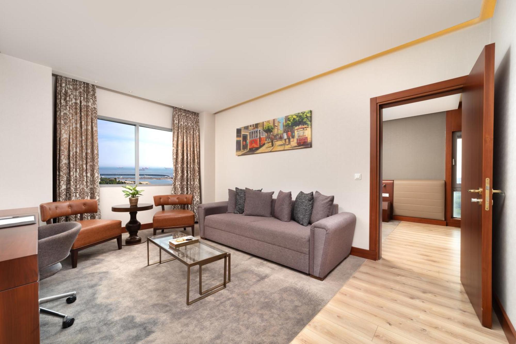 Ramada Plaza By Wyndham Istanbul Atakoy Hotel Exterior photo
