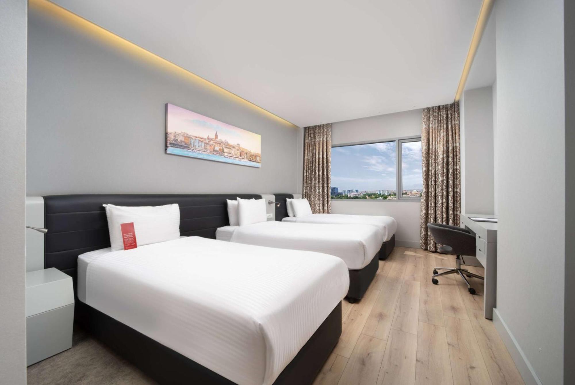 Ramada Plaza By Wyndham Istanbul Atakoy Hotel Exterior photo