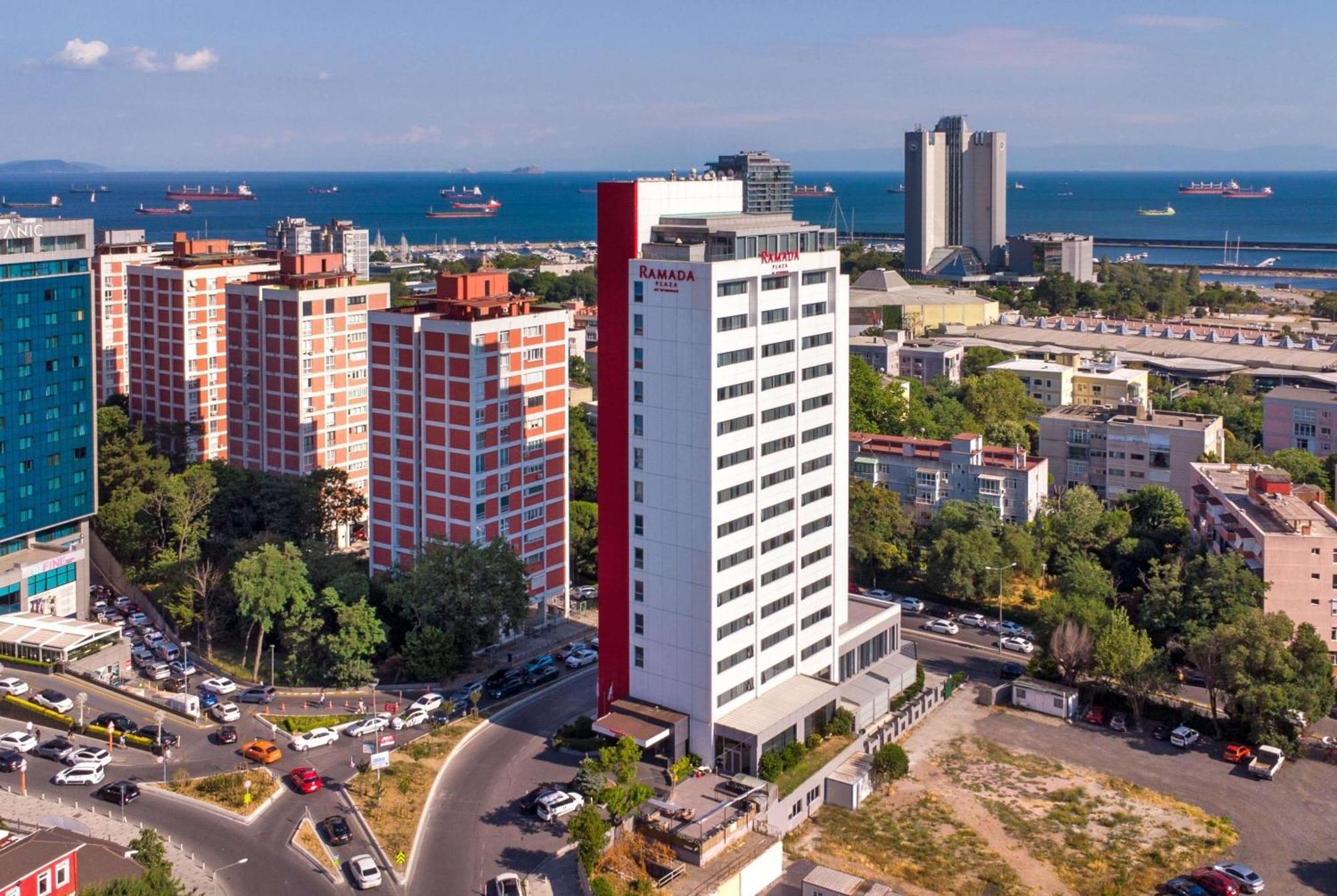 Ramada Plaza By Wyndham Istanbul Atakoy Hotel Exterior photo
